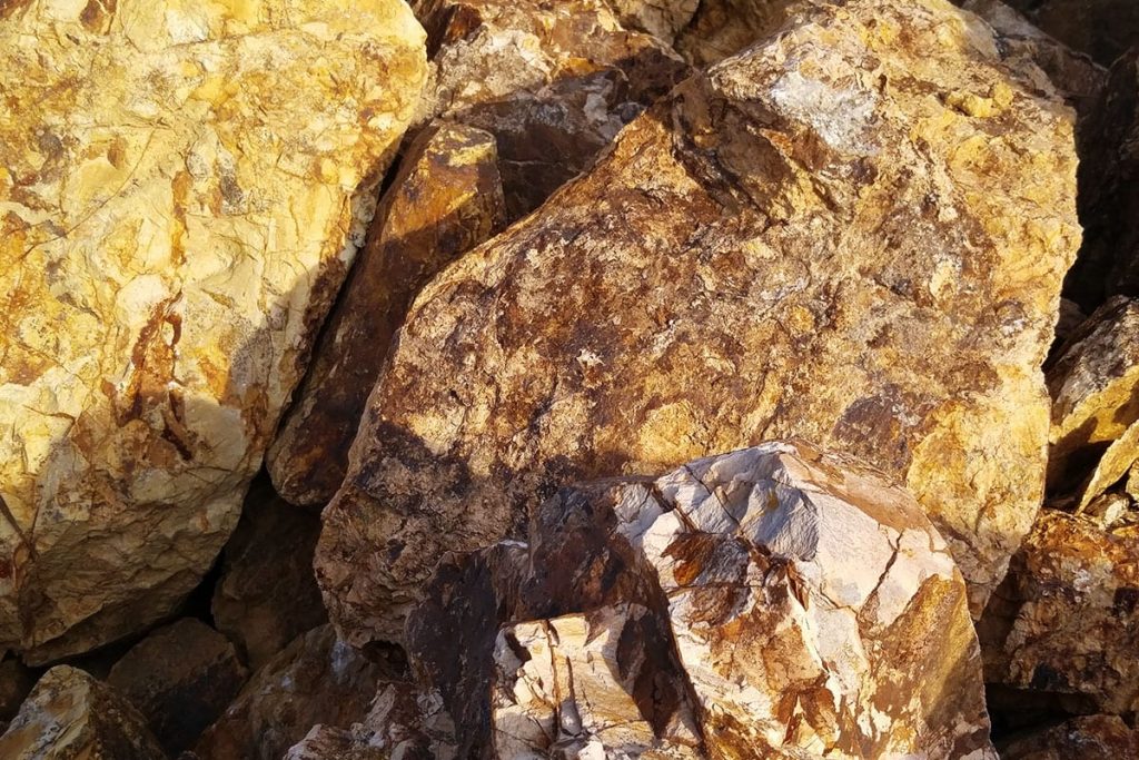 california gold boulder 1